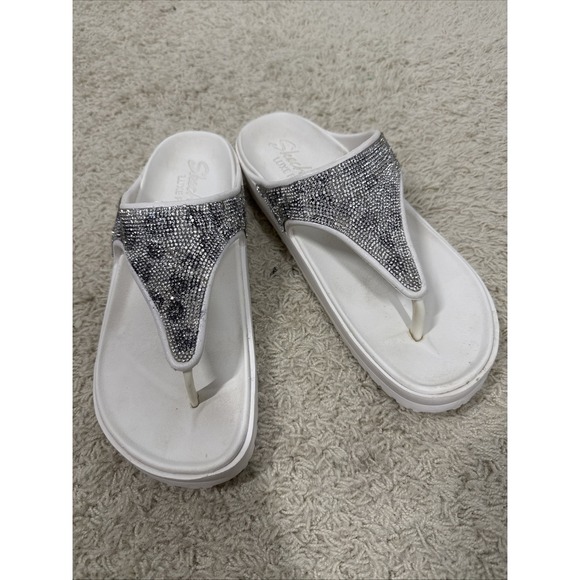 Skechers Luxe Foam Thong Sandals Size 9 Silver Black Sparkle Slides Wedge Bling - Picture 2 of 11